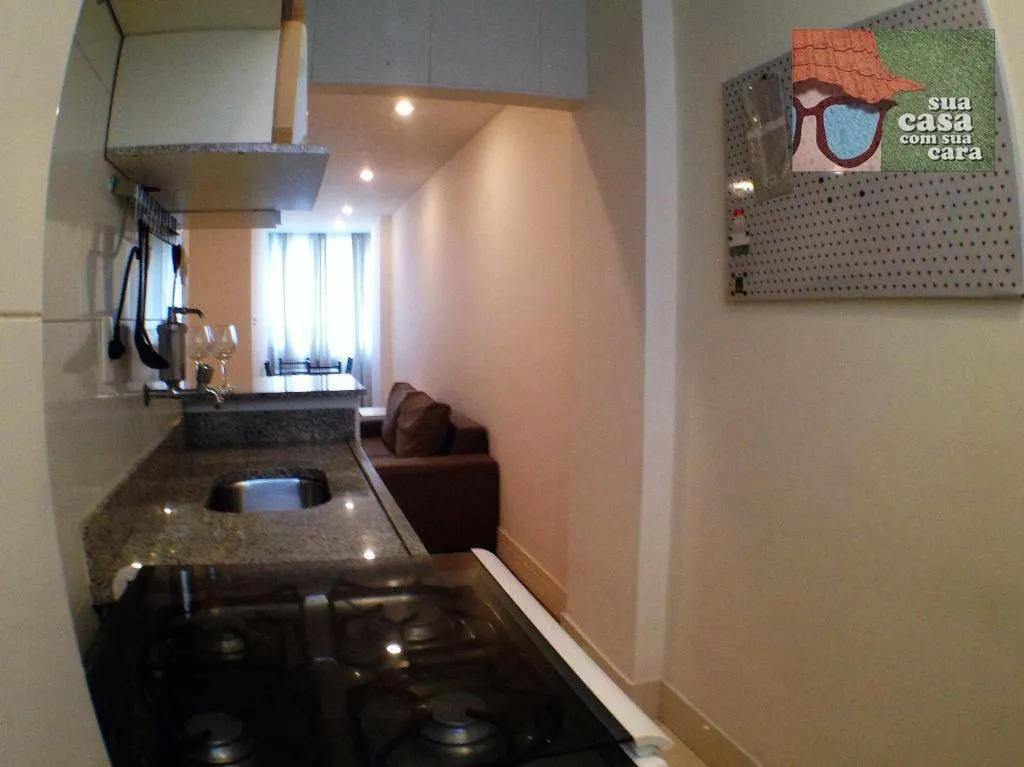 Wood or laminate floors in a one-bedroom apartment, 50 m² — photo 3
