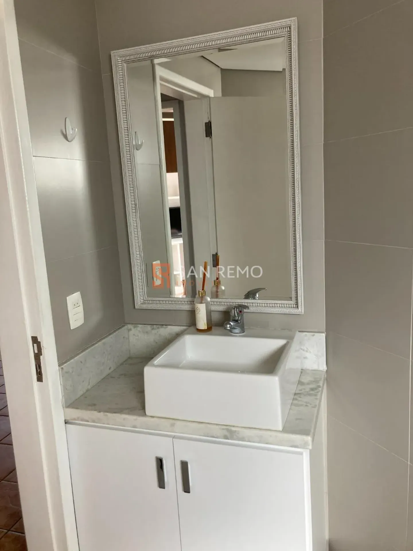 Apartamento de 2 dormitórios com cozinha separada 152 m² — photo 17