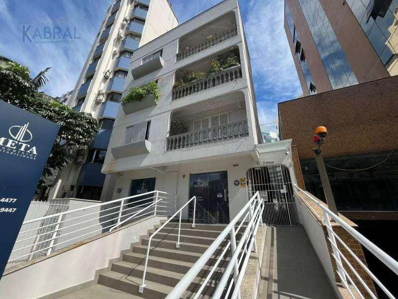 2-bedroom apartment with 2 bathrooms and parking — photo 9