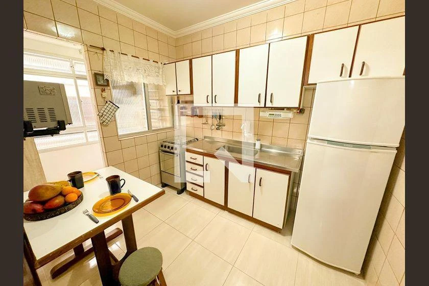 Apartamento mobiliado com 94 m² e cozinha com fogão a gás — photo 7
