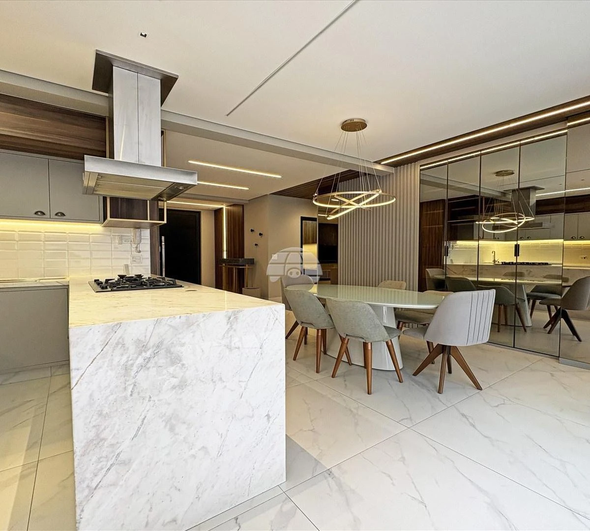 Furnished 293 m² house with open-plan kitchen — photo 20