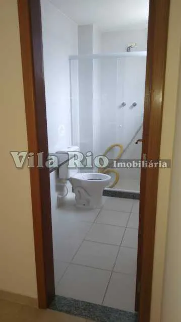 3-bedroom apartment in a building with a sauna — photo 16