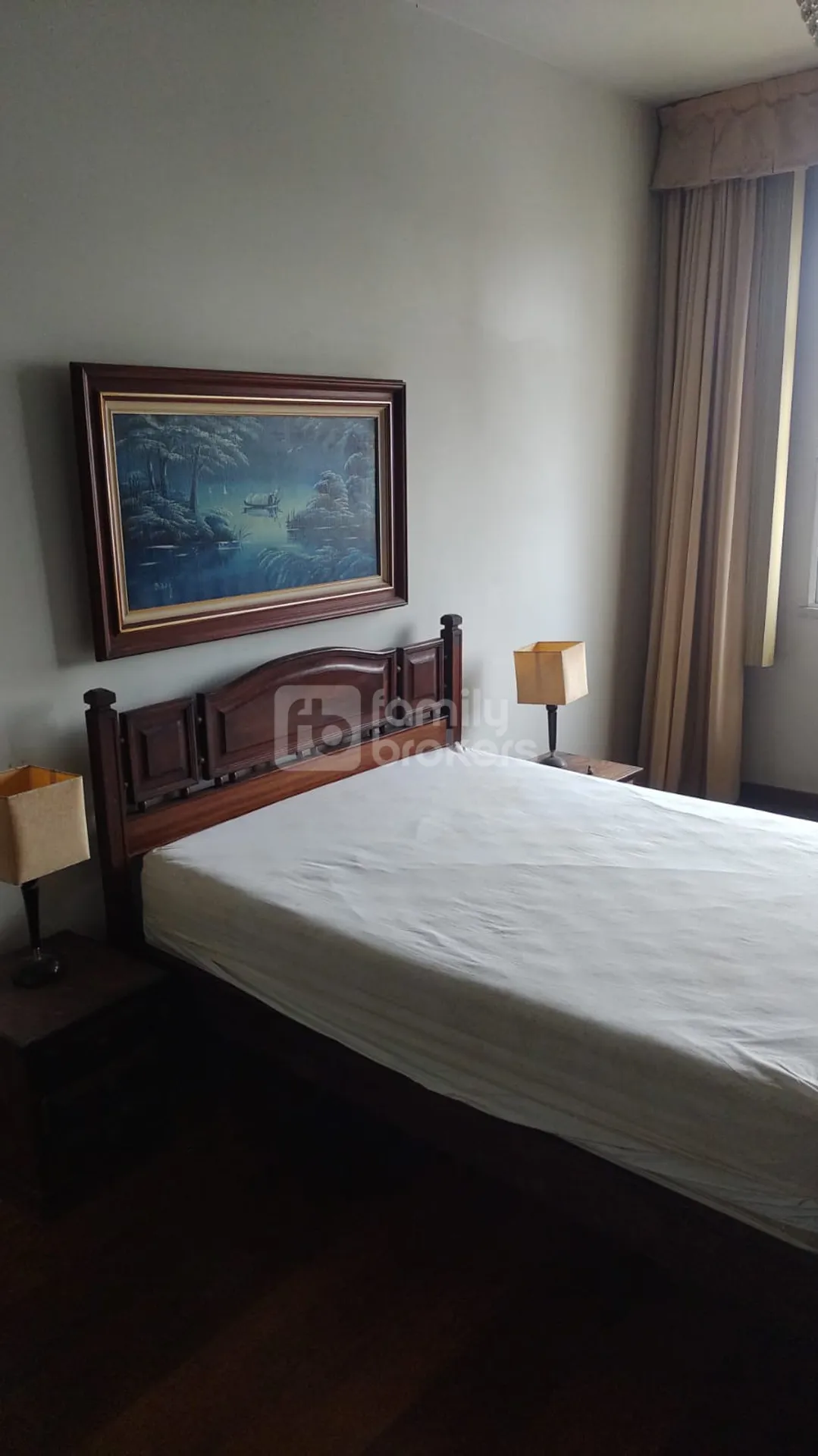 Furnished 3-bedroom apartment with 140 m² — photo 24