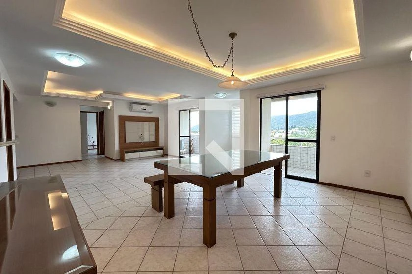 5-bedroom apartment with a bathtub in Florianópolis — photo 5