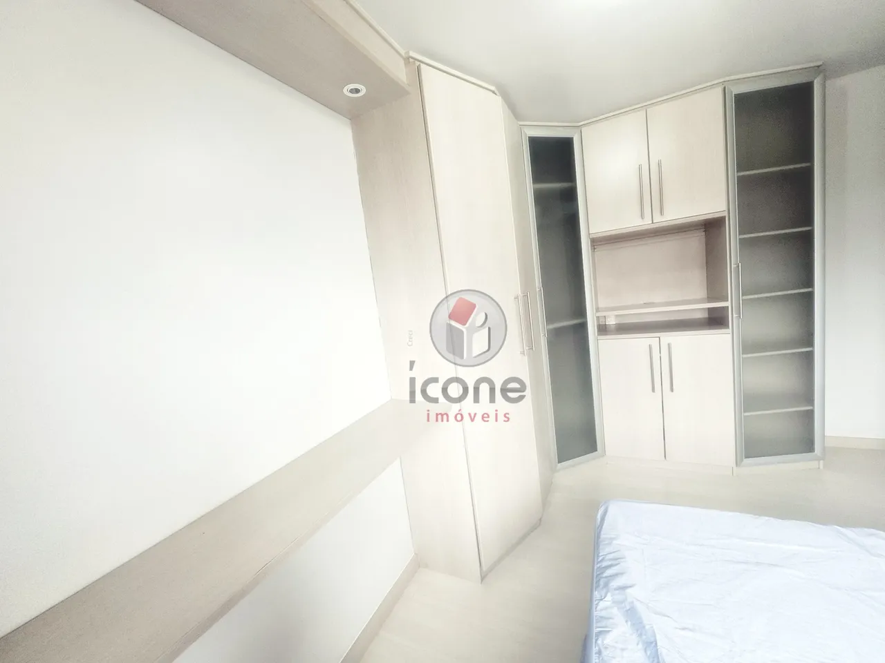 Home office in a 2-bedroom apartment, 52 m² — photo 4