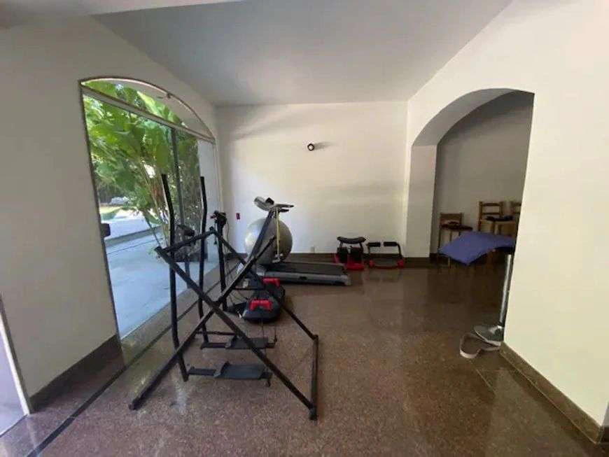 Casa de 6 quartos com 5 suítes e 8 banheiros — photo 24