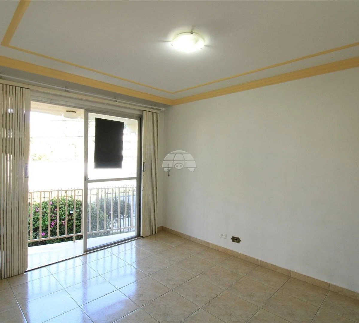 2-bedroom apartment with a washing machine in Curitiba — photo 14