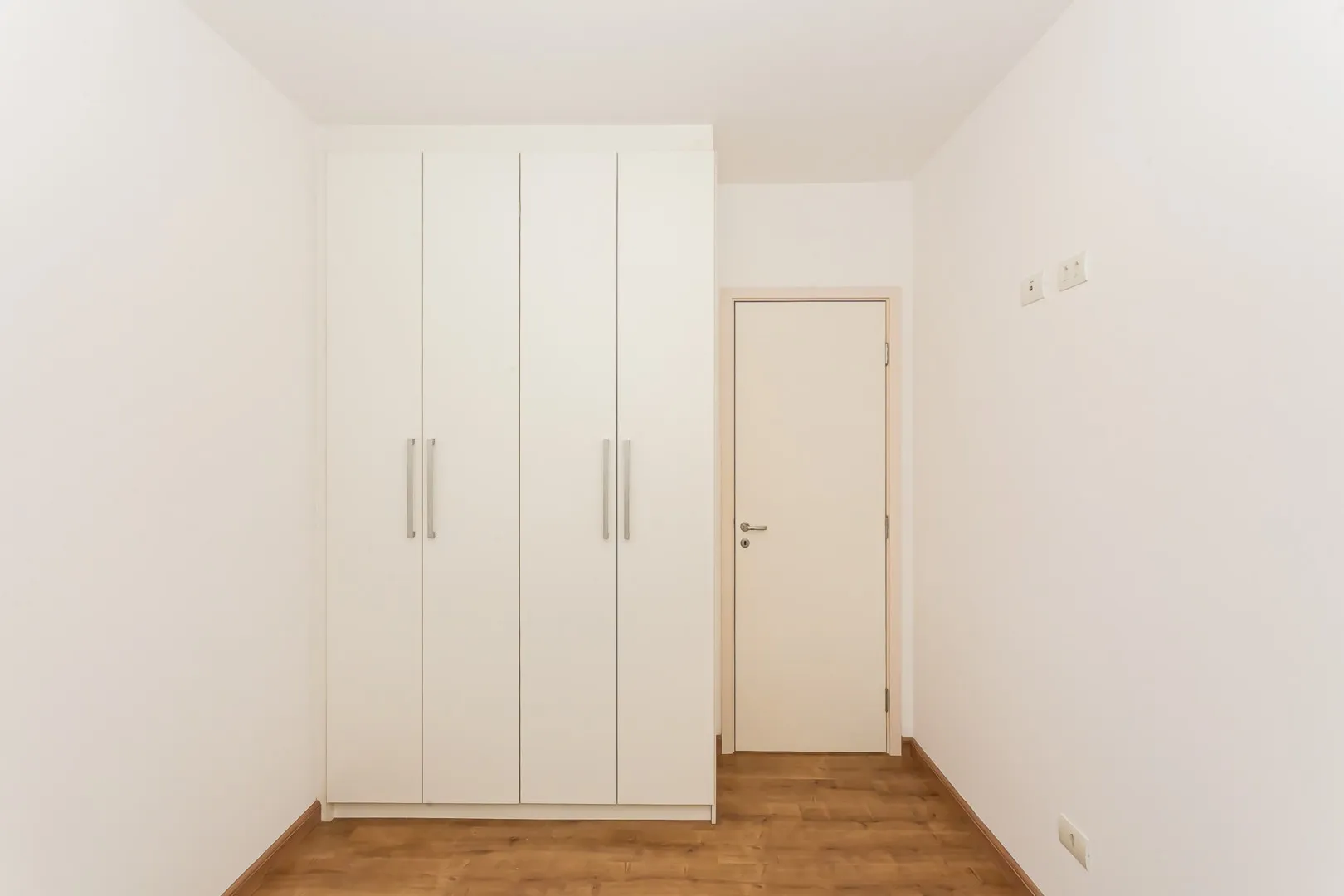 Apartment, 60 m², with wood or laminate floors — photo 34