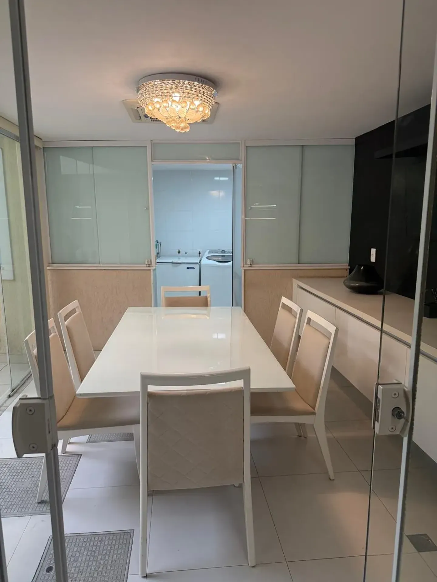 5 quartos e jardim: casa de 400 m² — photo 9