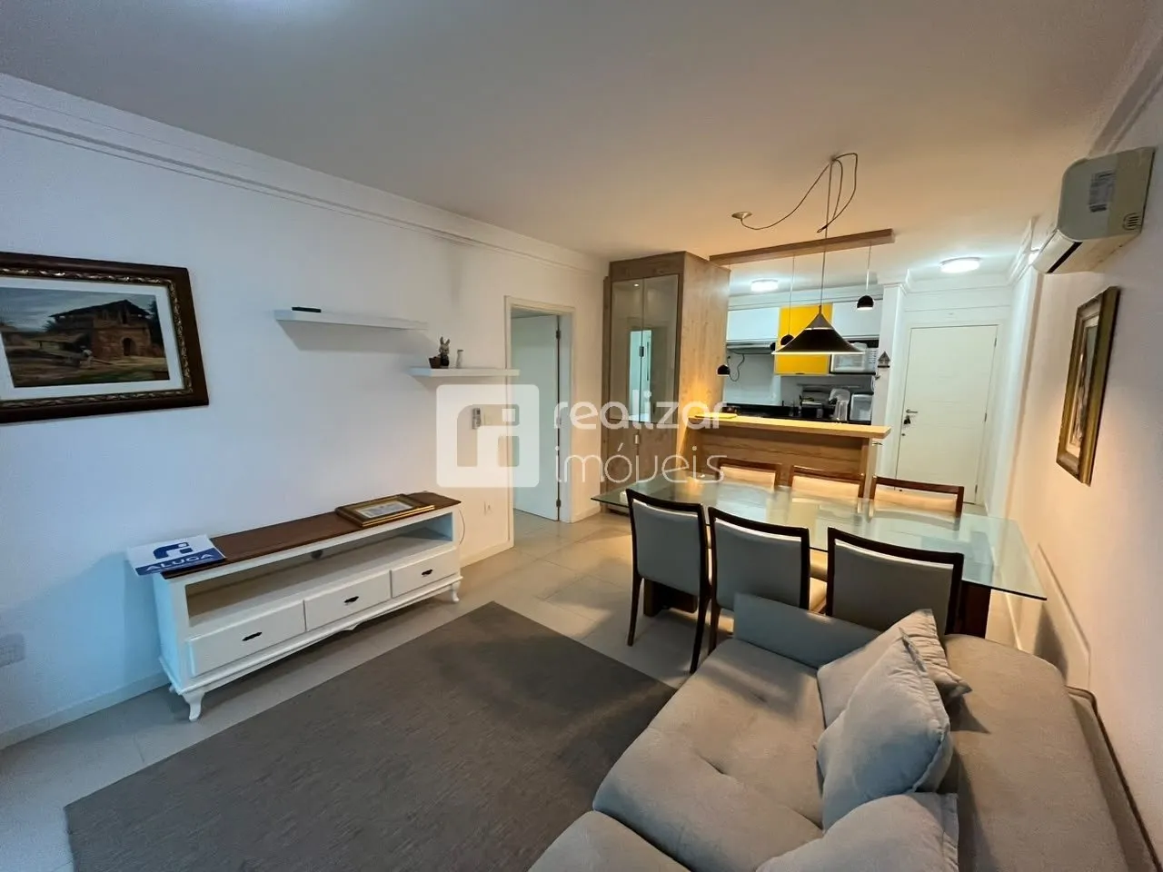 Balcony with a grill in a 2-bedroom apartment, 73 m²