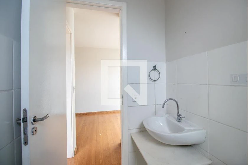 Apartment, 42 m², with wood or laminate floors — photo 13