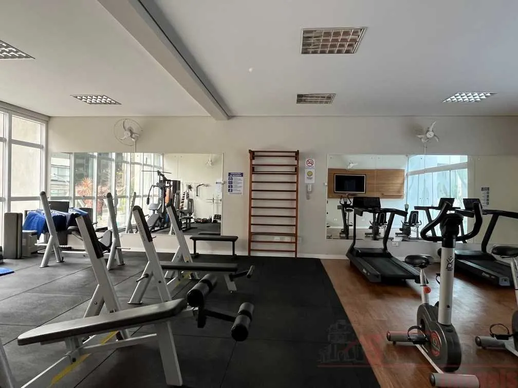 1 quarto e varanda envidraçada: apartamento de 28 m² — photo 28