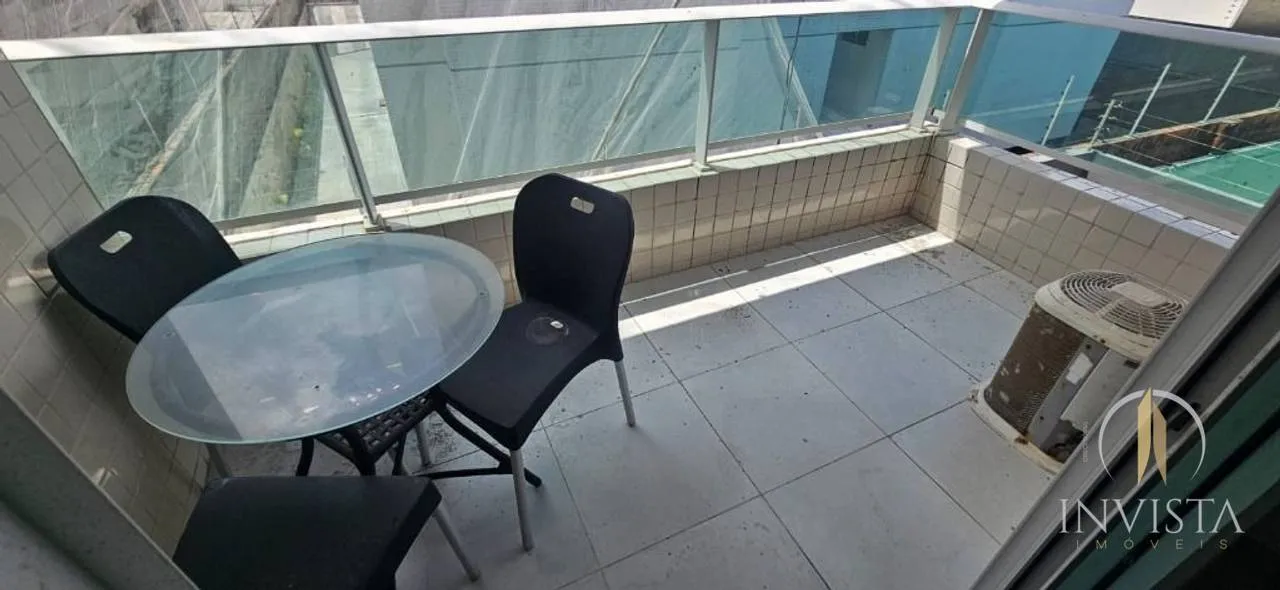 1-bedroom apartment with a balcony and private-use pool — photo 5