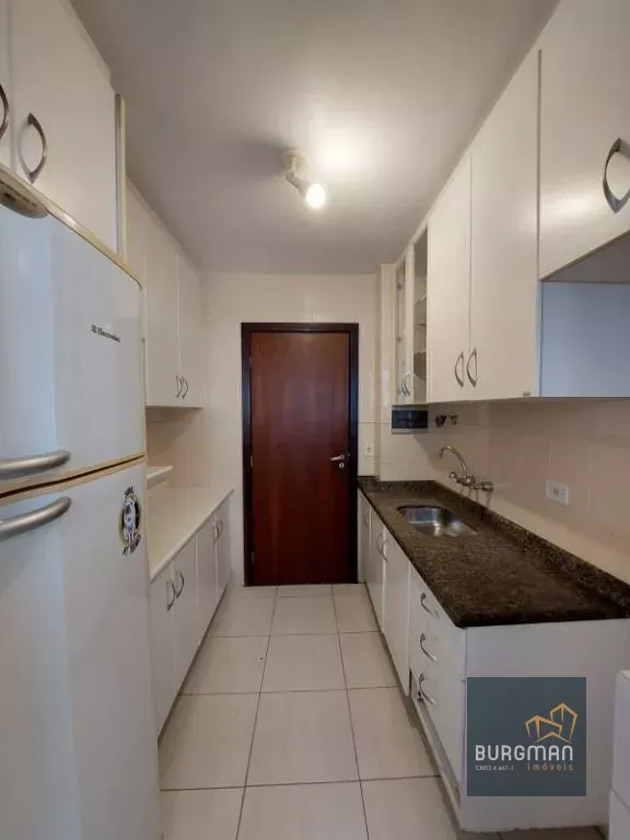 72 m² apartment with a walk-in closet and a home office — photo 19