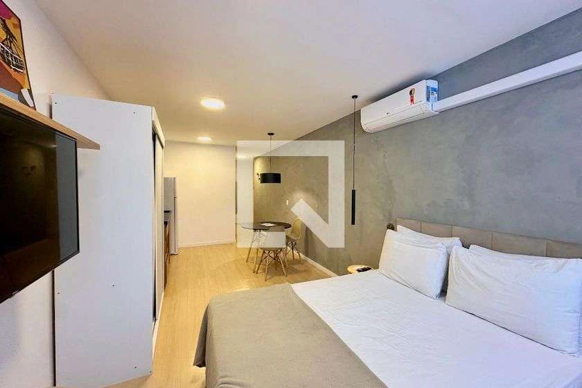 1-bedroom apartment with open-plan kitchen and 31 m² — photo 3