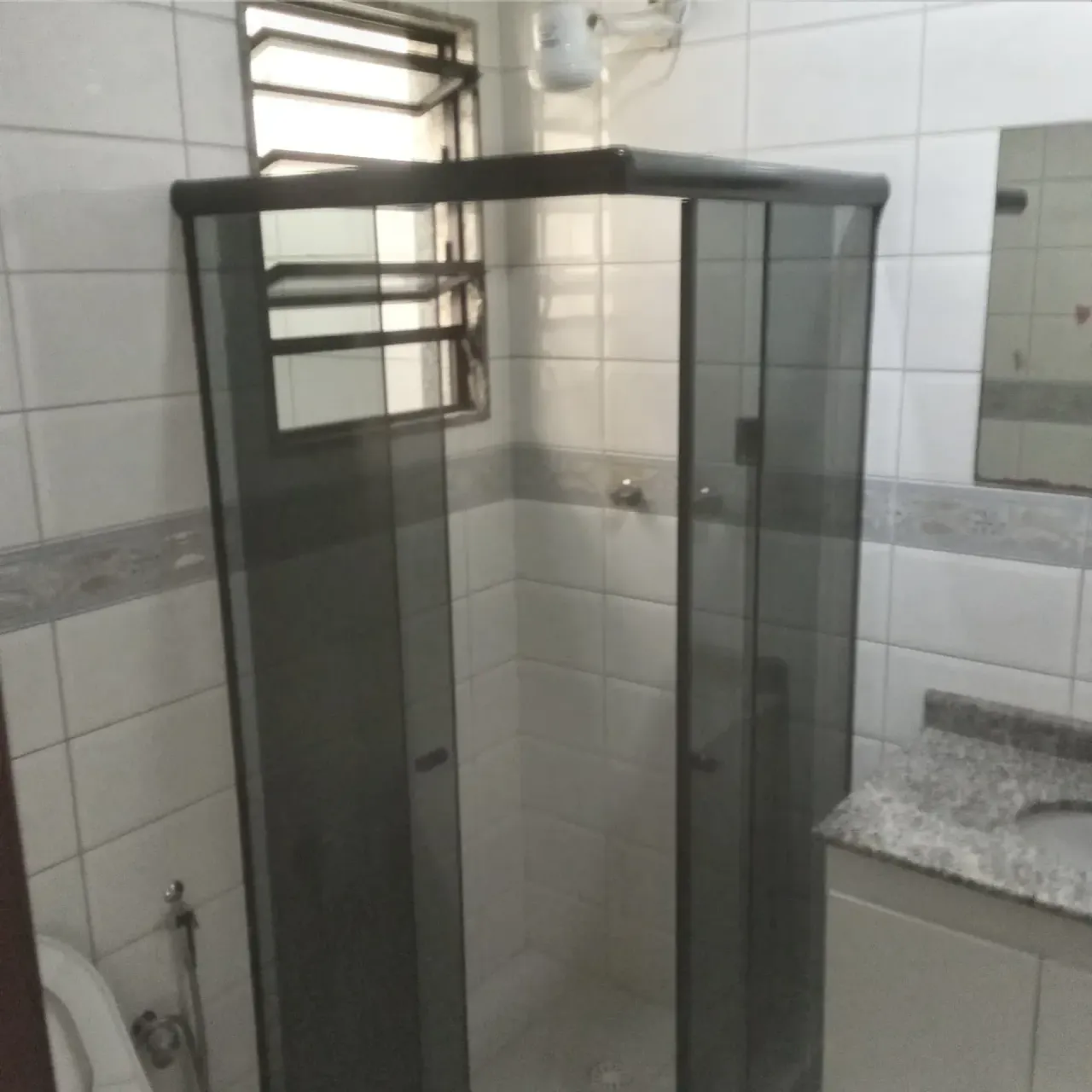 Apartamento com box de vidro no banheiro e 1 vaga — photo 12