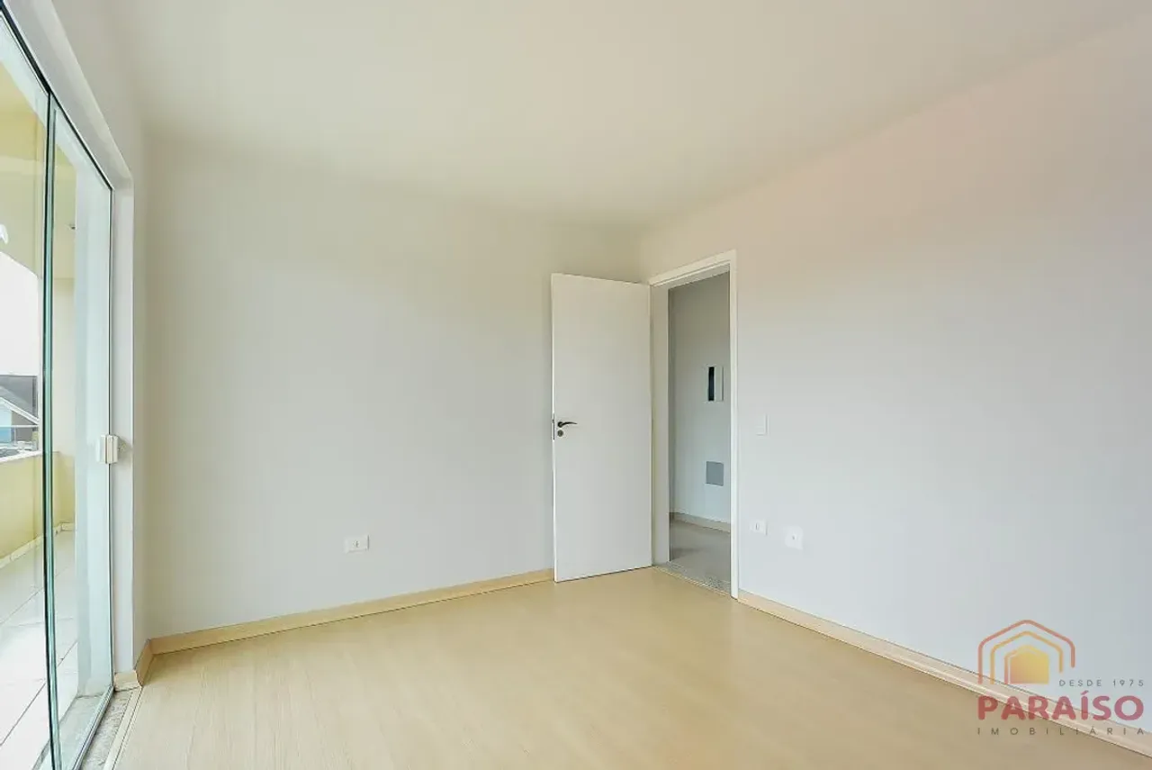 House with 3 bedrooms, balcony and 3 parking spaces — photo 15