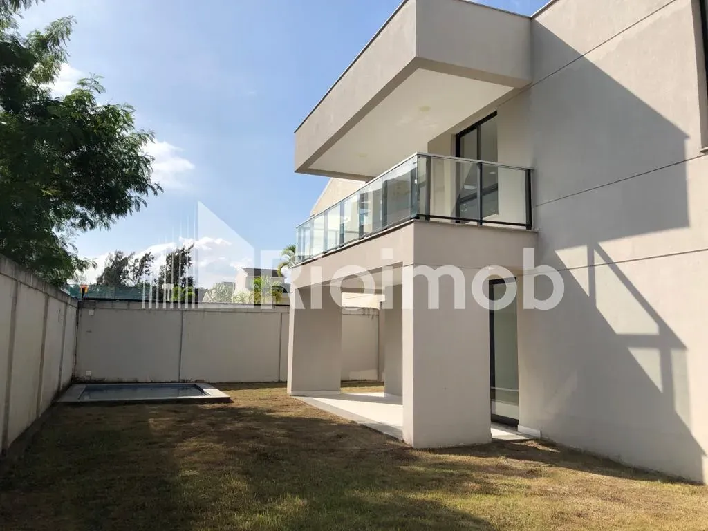 Duplex house with 3 suites and 5 bathrooms, 366 m² — photo 2