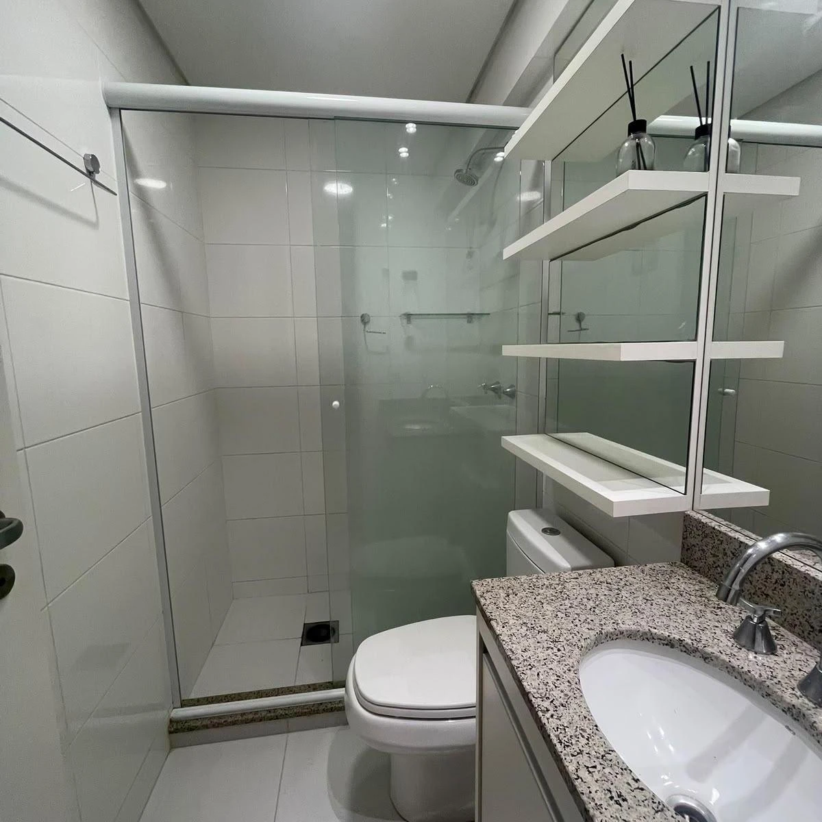 Змебльована квартира 30 м² з 1 спальнею — photo 7