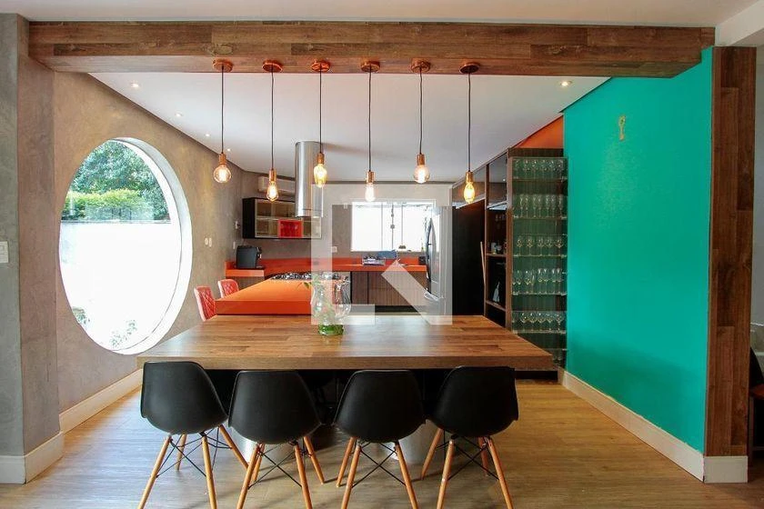 Furnished house with 4 bedrooms and an open-plan kitchen — photo 2