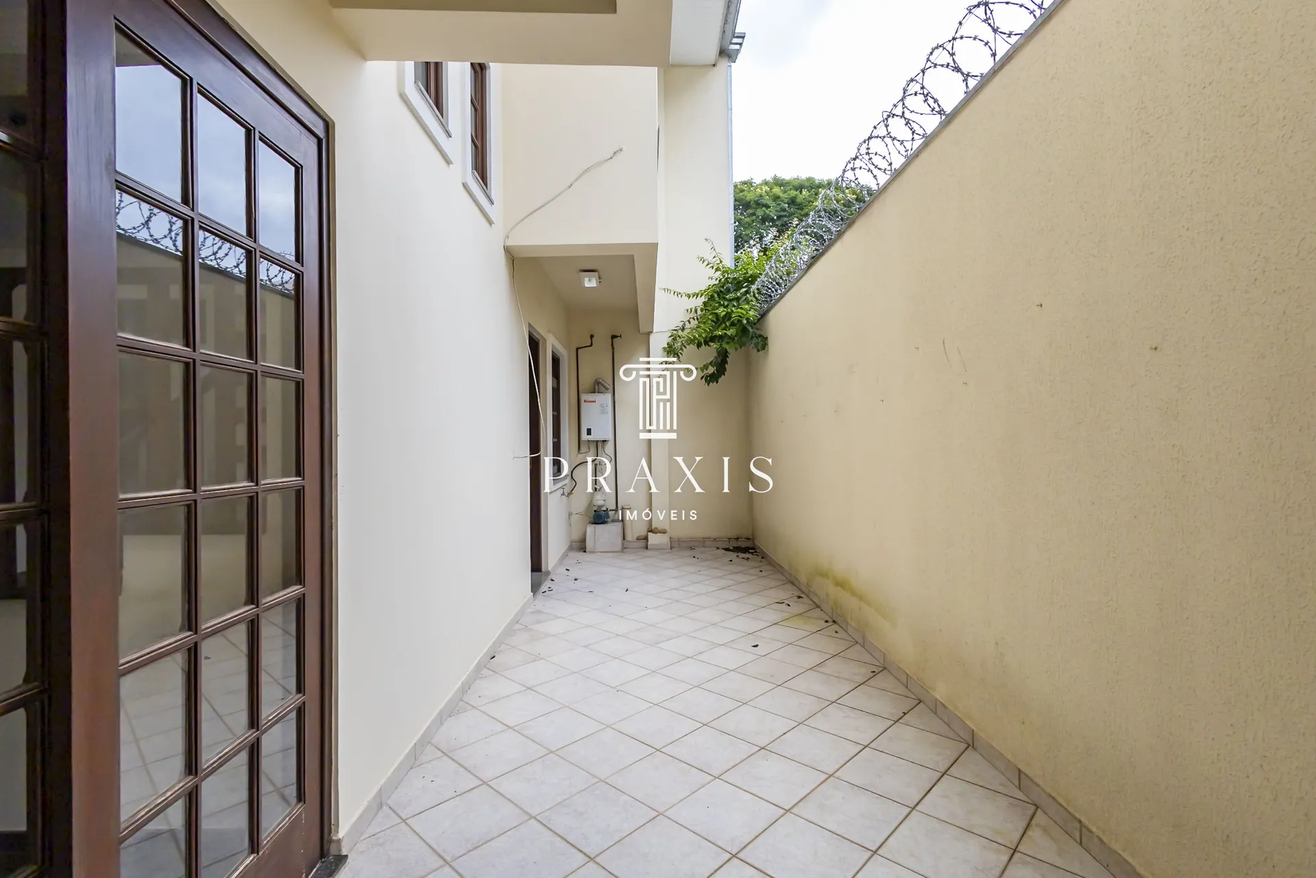 207 m² house with 5 bedrooms, 2 suites and 2 parking — photo 53