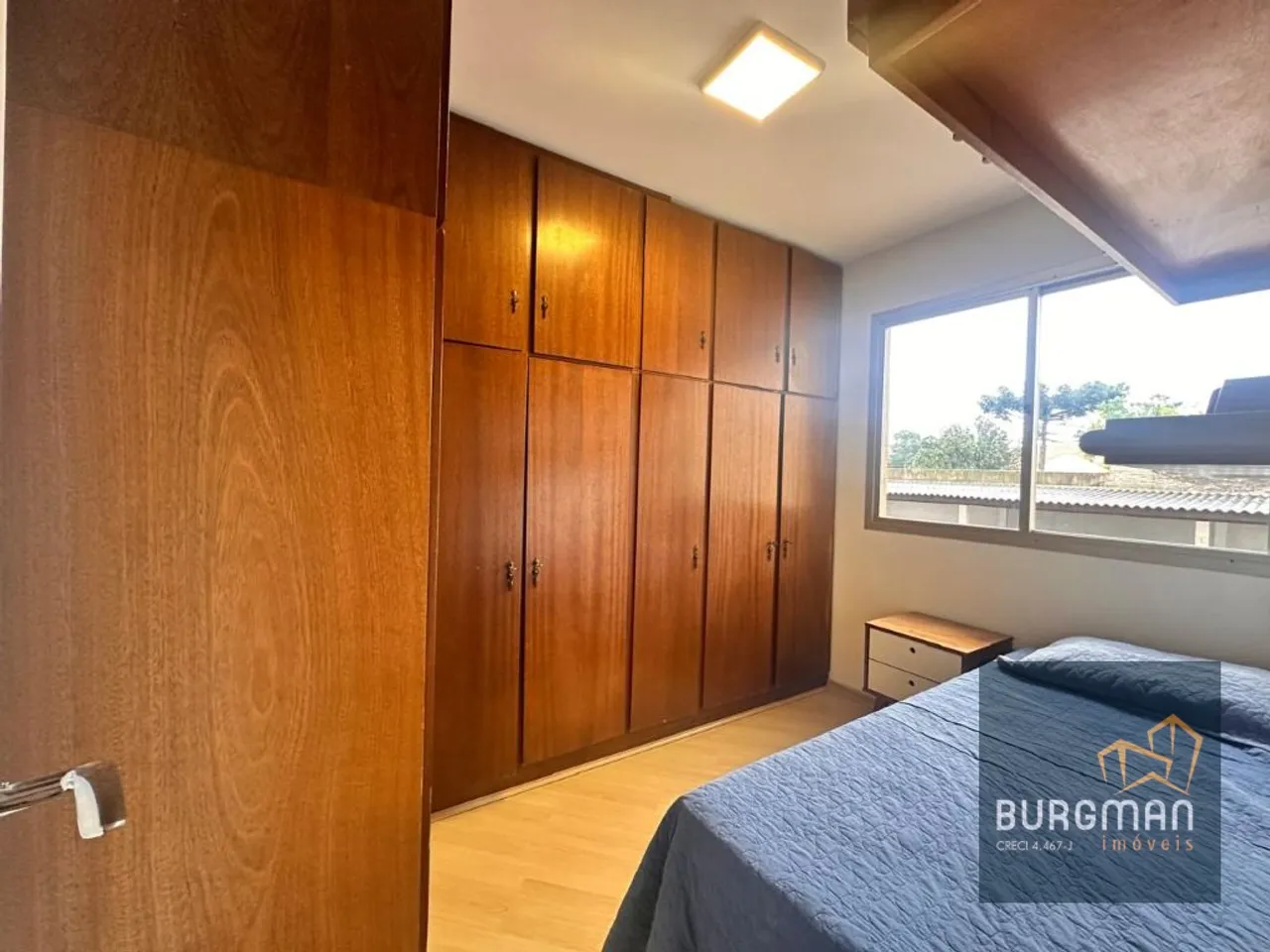 2-bedroom apartment with 1 bathroom and an open-plan kitchen — photo 18