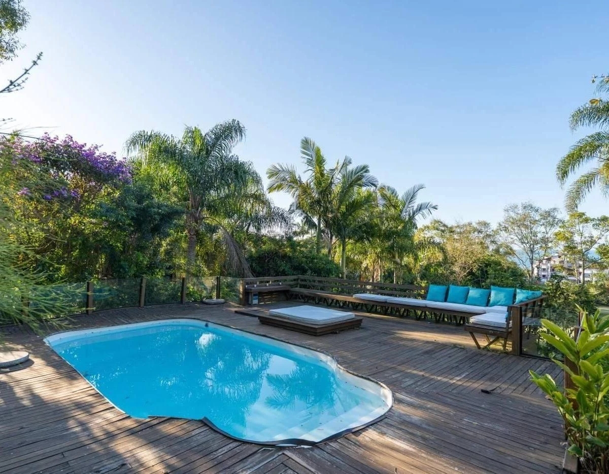 Casa de 6 dormitorios con bañera en Florianópolis — photo 22