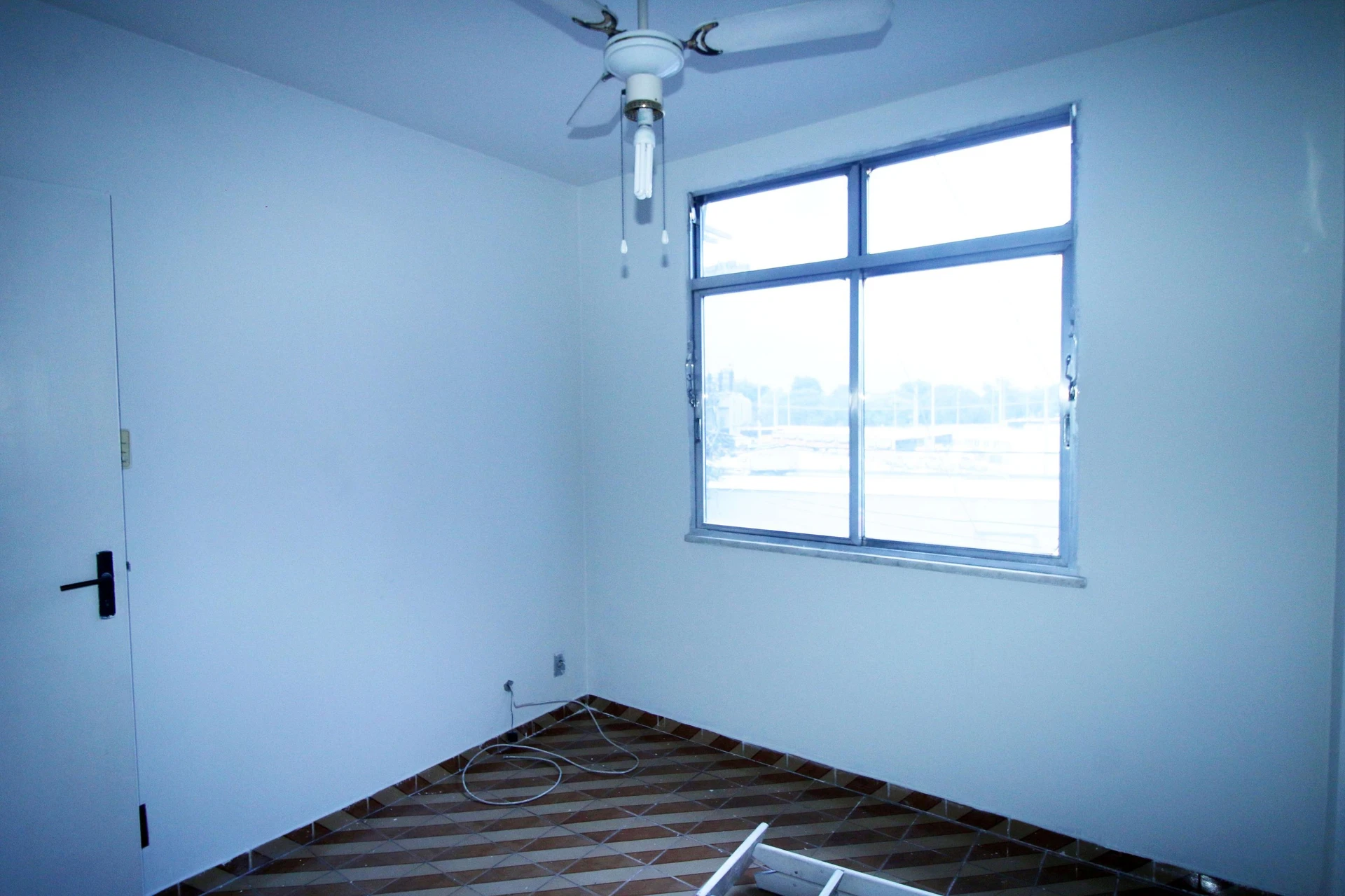 2-bedroom apartment in a building with a gym — photo 31