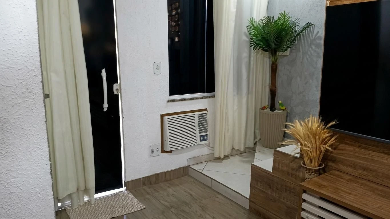 Furnished 3-bedroom house with 4 bathrooms, no parking — photo 63