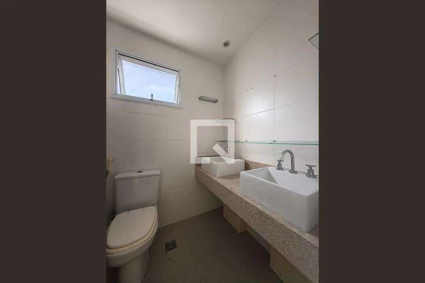 Apartment with 4 en-suite bedrooms and 156 m² — photo 25