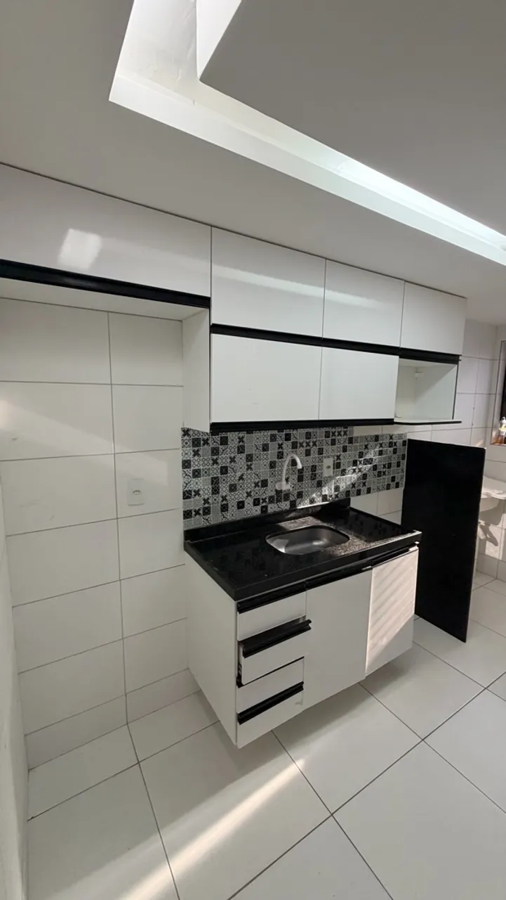 2-bedroom apartment in a building with a gym — photo 2