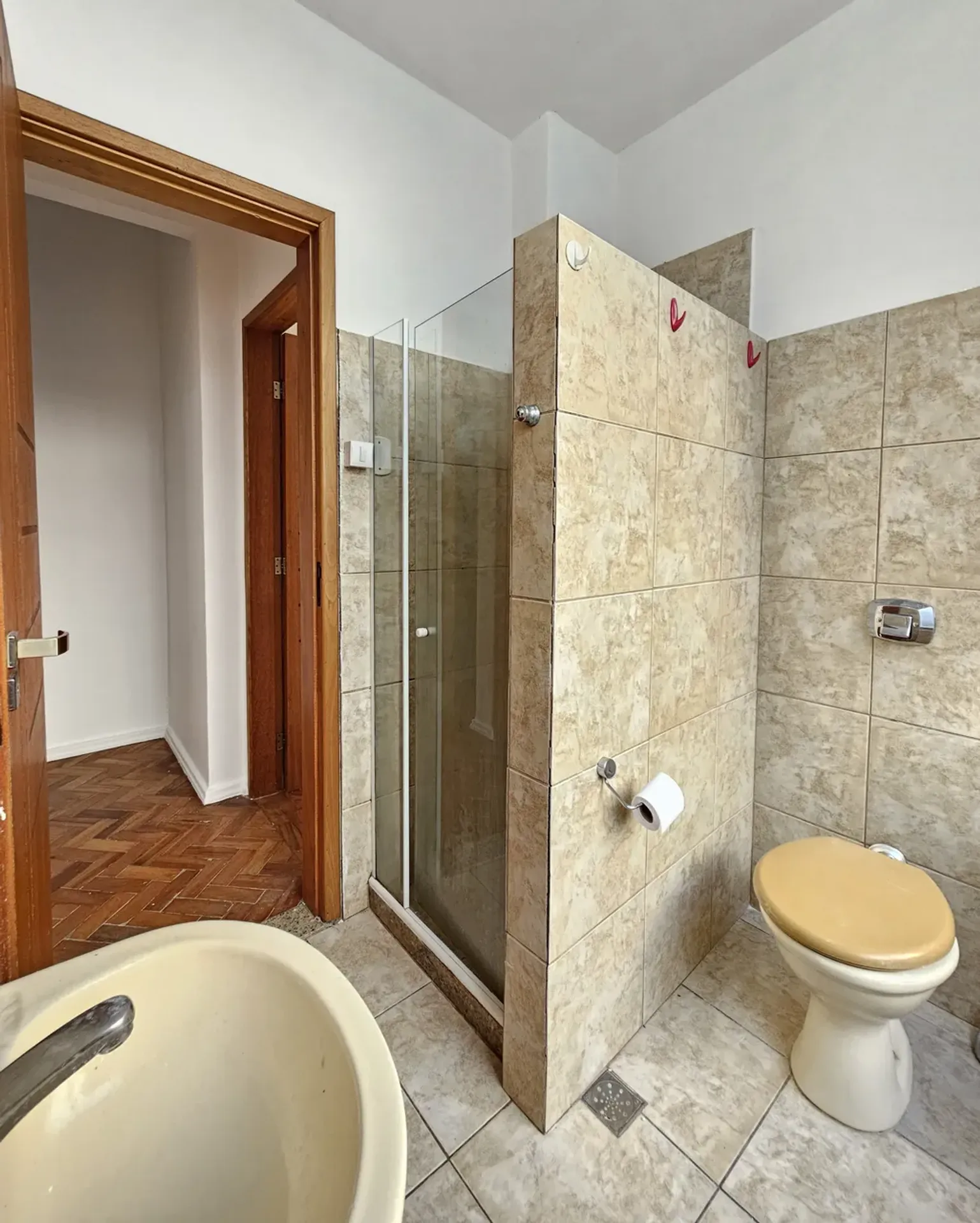 Departamento en piso 5 con piso de madera o laminado — photo 12