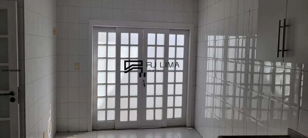 Casa em condomínio com 3 dormitórios e 220 m² — photo 13