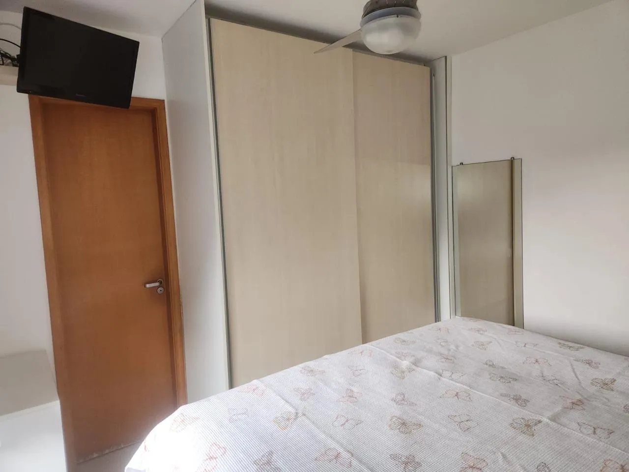 90 m² apartment with a washing machine and a home office — photo 15