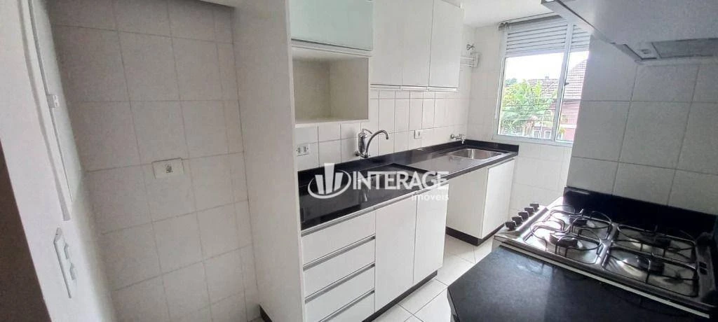 3-bedroom apartment with wood or laminate floors in Curitiba