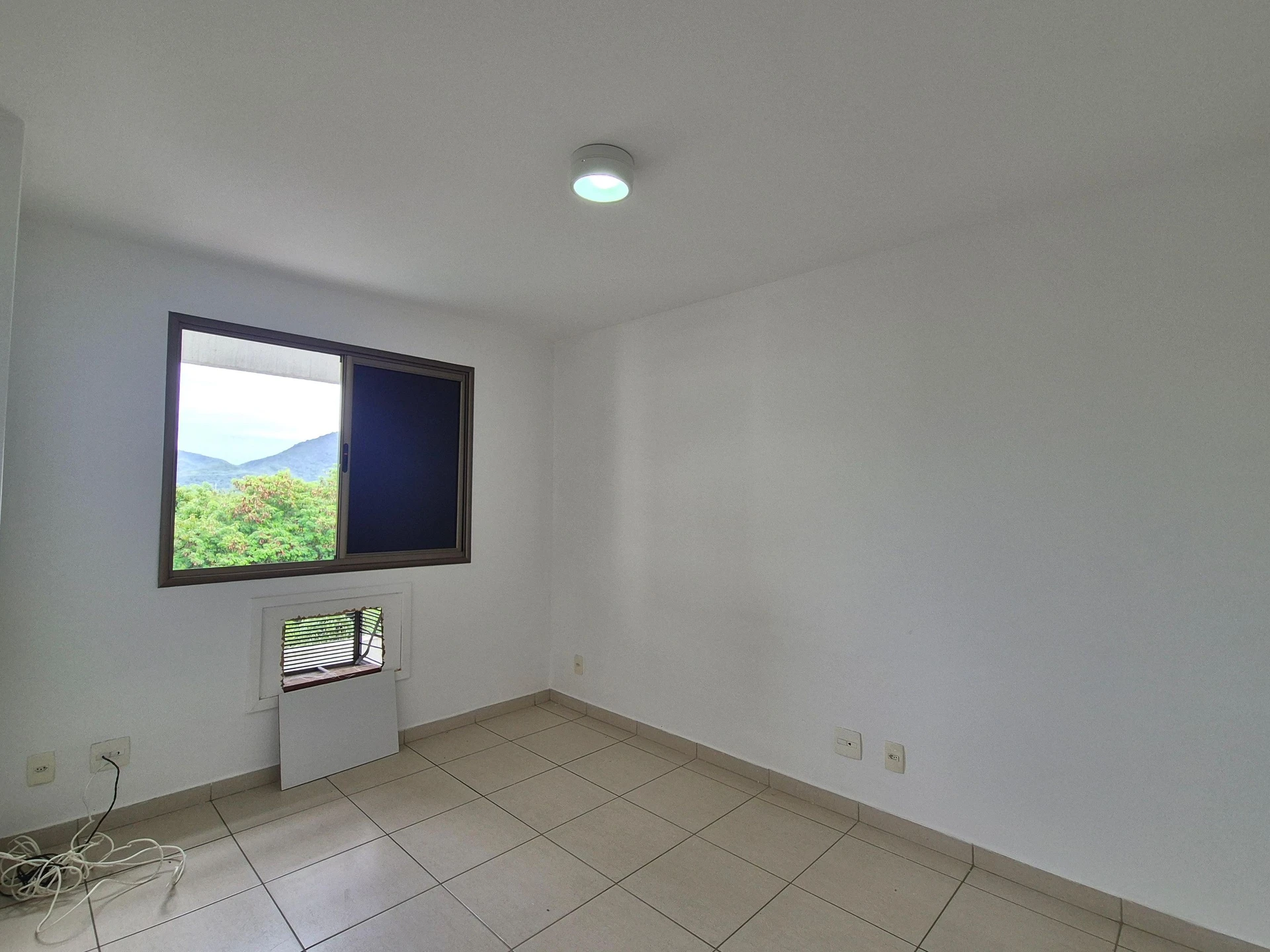 2-bedroom apartment with a home office — photo 25