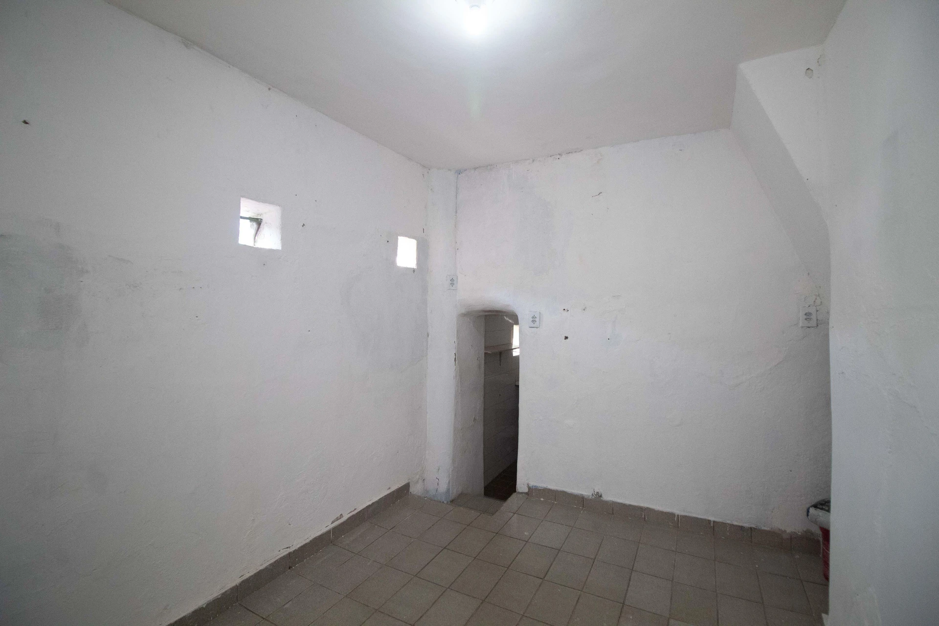 2-bedroom house with 1 bathroom, no parking; pets allowed — photo 37