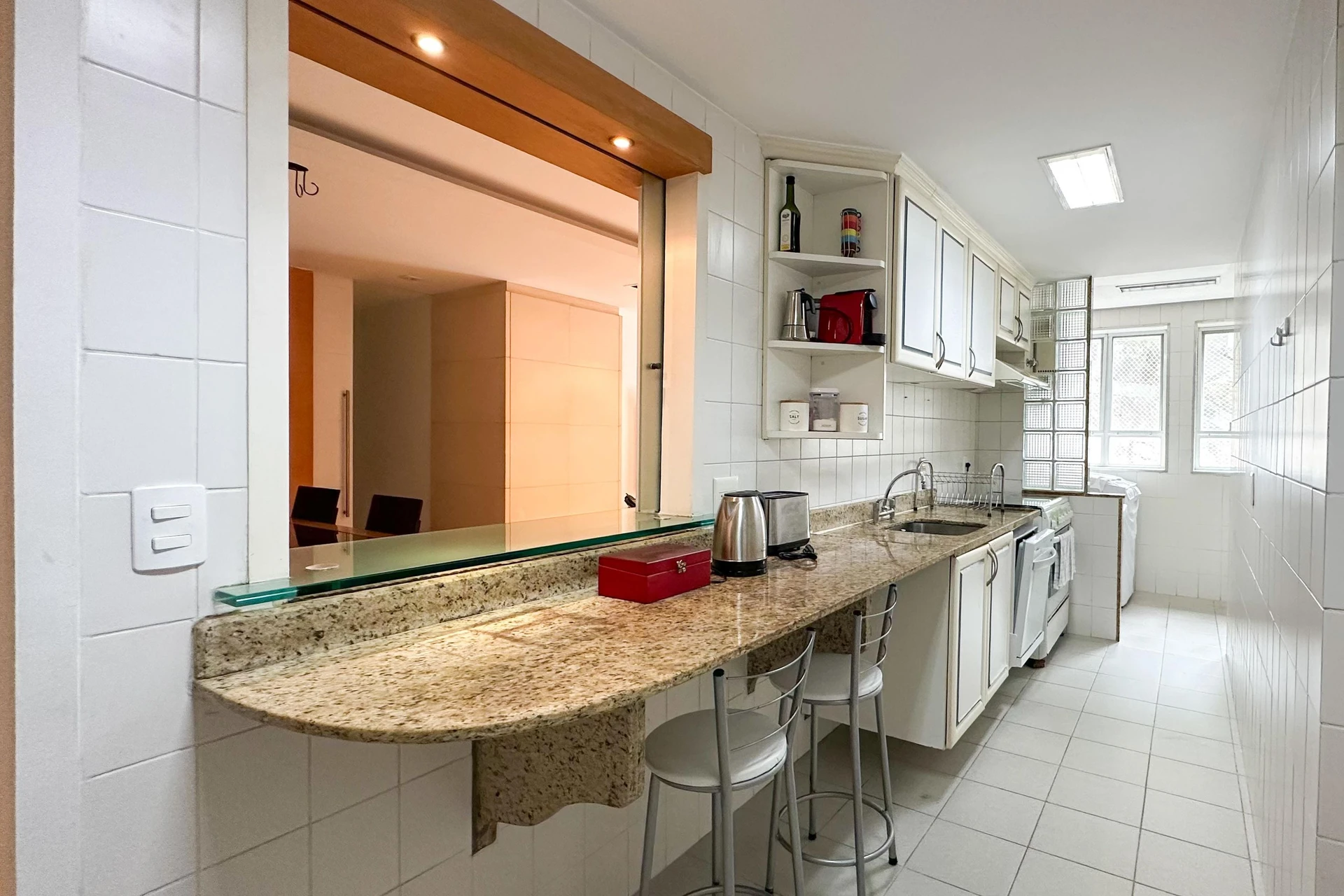 Furnished apartment with 2 bedrooms and built-in wardrobes — photo 8