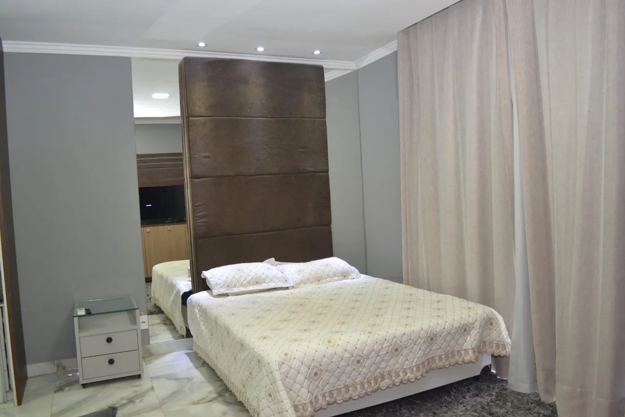 Furnished house with 4 bedrooms and a kitchen-dining area — photo 5