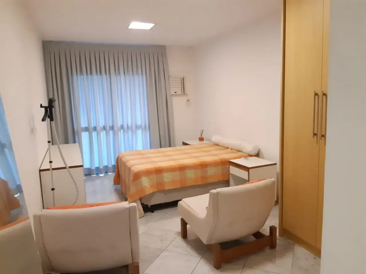 Apartamento com 4 quartos, 5 banheiros e cozinha fechada — photo 13