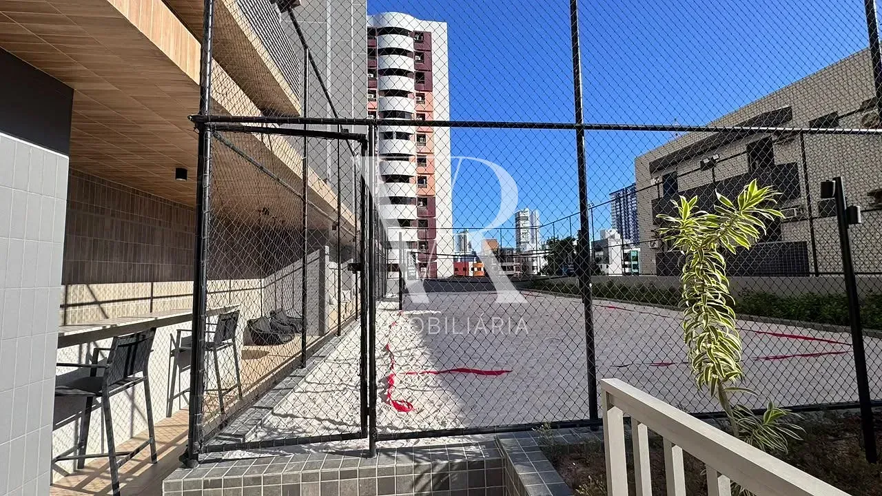 Apartment, 108 m², with a glass-enclosed balcony — photo 9