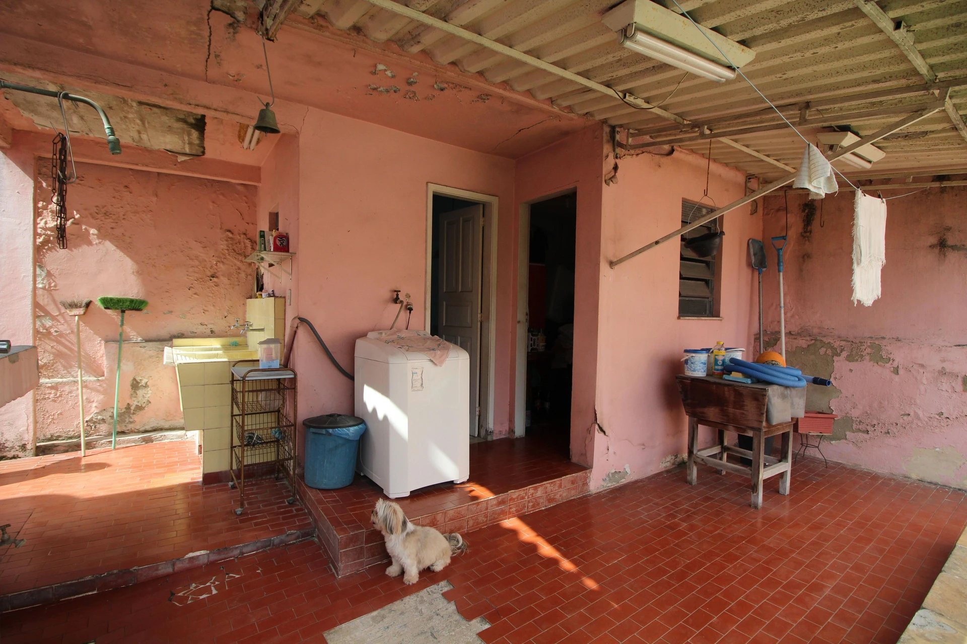 Furnished 3-bedroom house with a private garden — photo 38