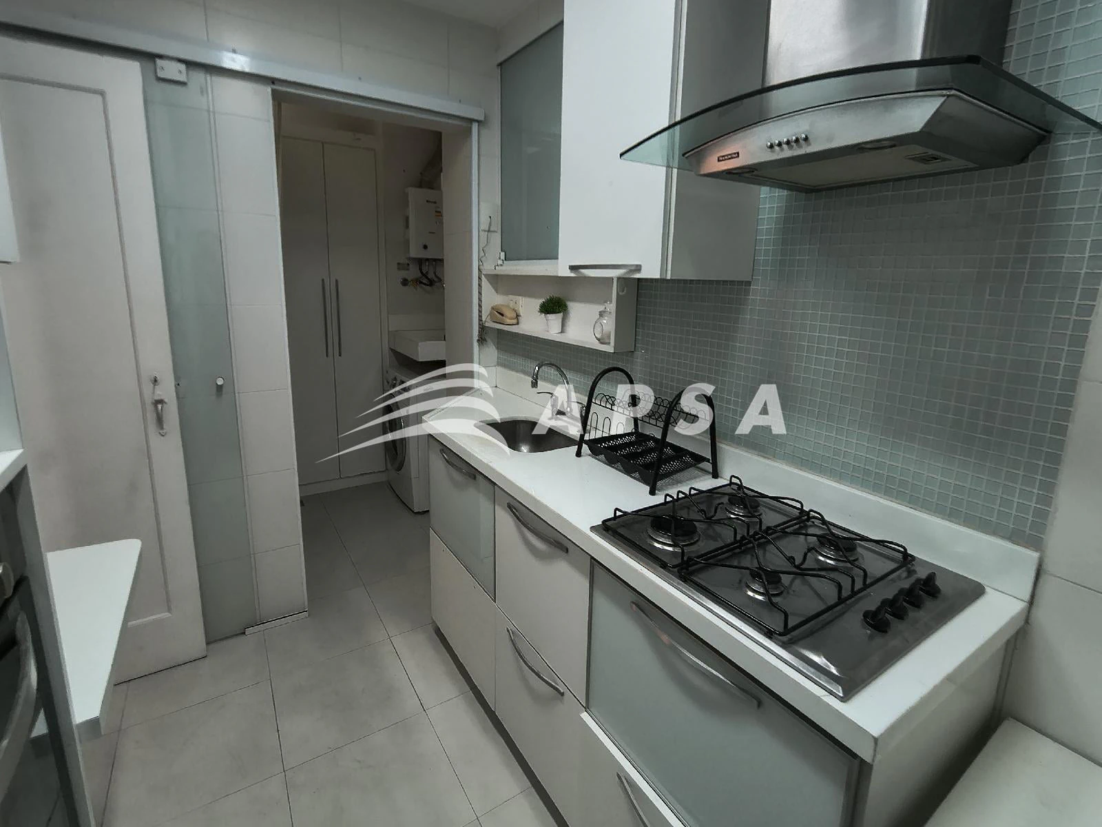 Квартира з 2 спальнями, у будинку є тренажерний зал — photo 10
