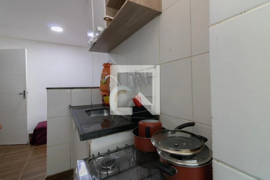 Furnished 2-bedroom apartment with 1 bathroom no parking — photo 14