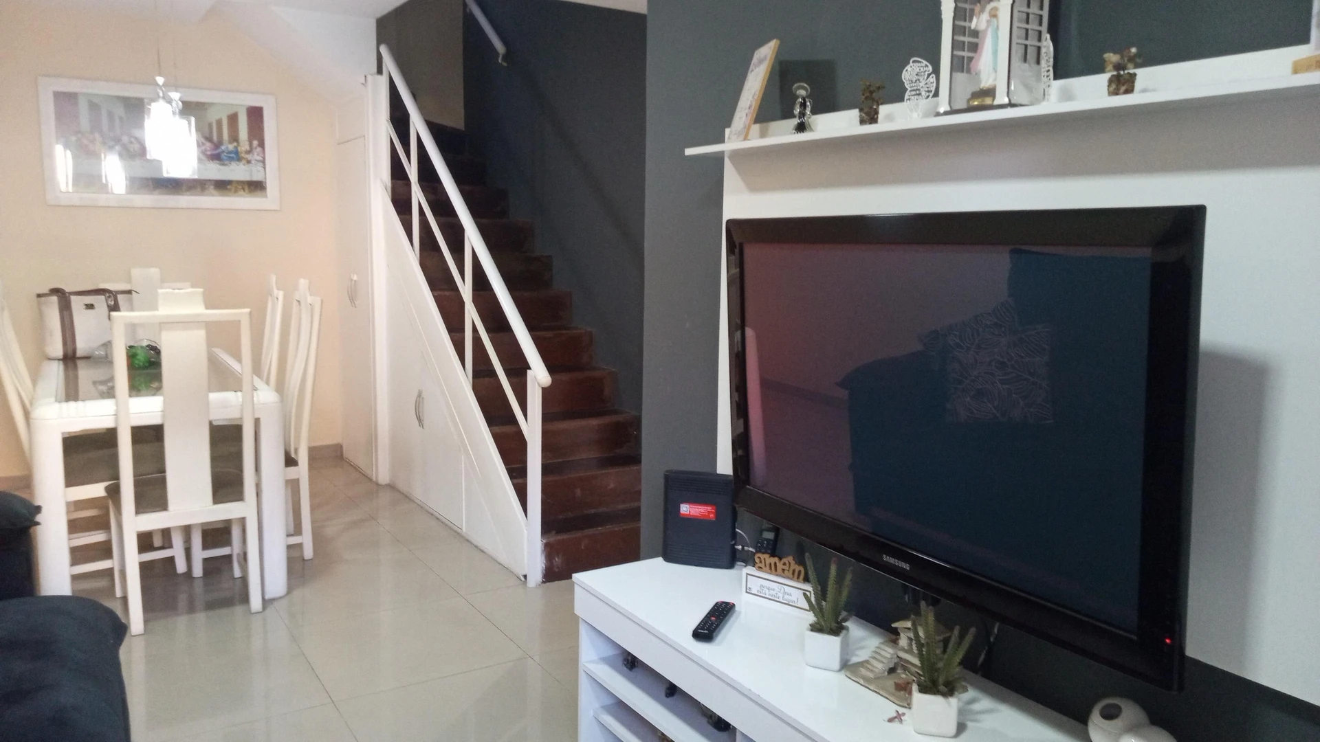 Furnished 3-bedroom apartment with 2 bathrooms — photo 3