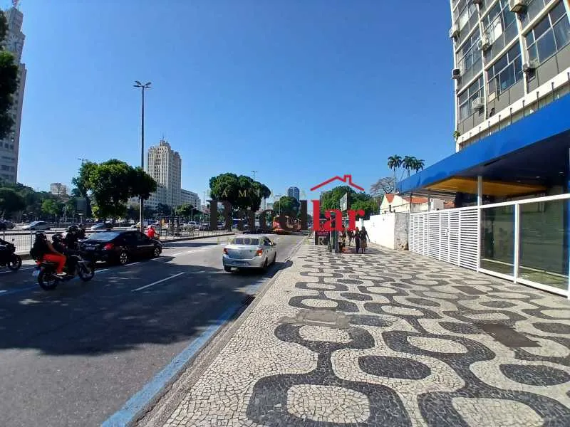 Apartamento de 1 quarto com janelas do piso ao teto, Centro — photo 14