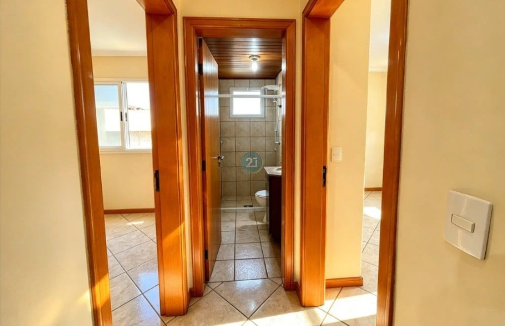 3-bedroom apartment in a building with a pool — photo 21