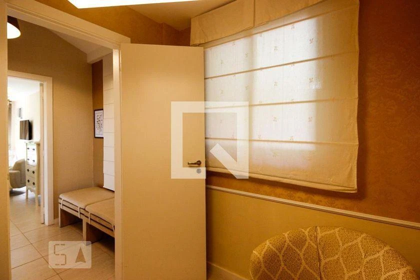 House for rent with 4 en-suite bedrooms and 450 m² — photo 11