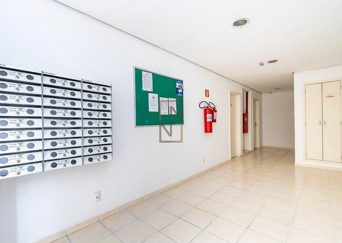 2-bedroom apartment in a building with a gym — photo 13