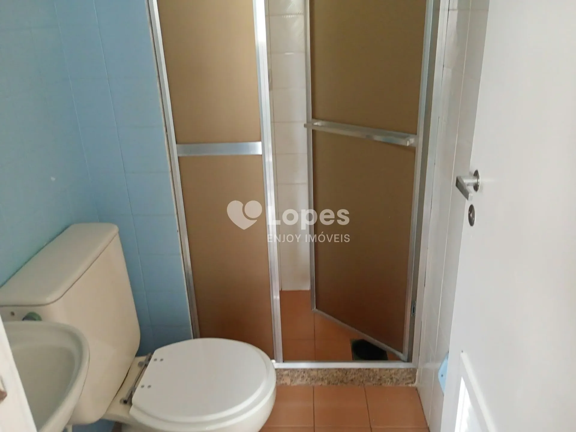 Apartment on the 14th floor with a washing machine — photo 17
